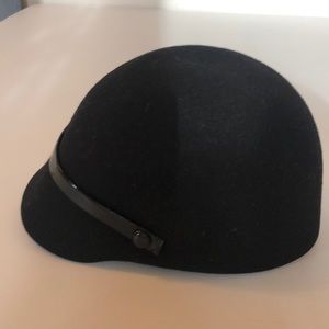 Equestrian style hat